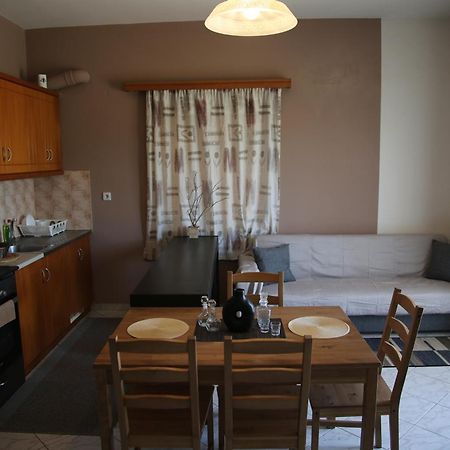 Manos Apartments คอลิมวาริออน ภายนอก รูปภาพ