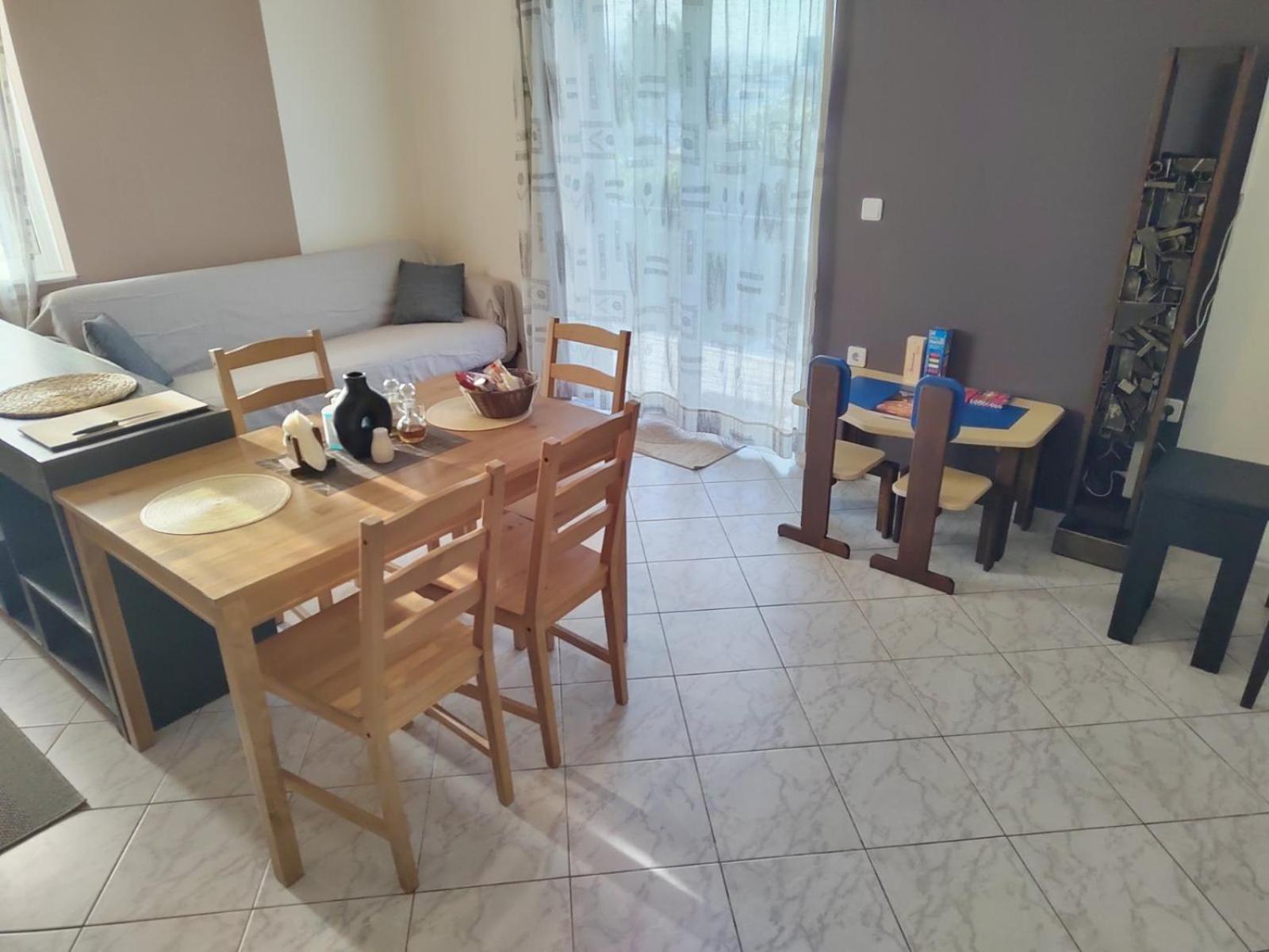 Manos Apartments คอลิมวาริออน ภายนอก รูปภาพ
